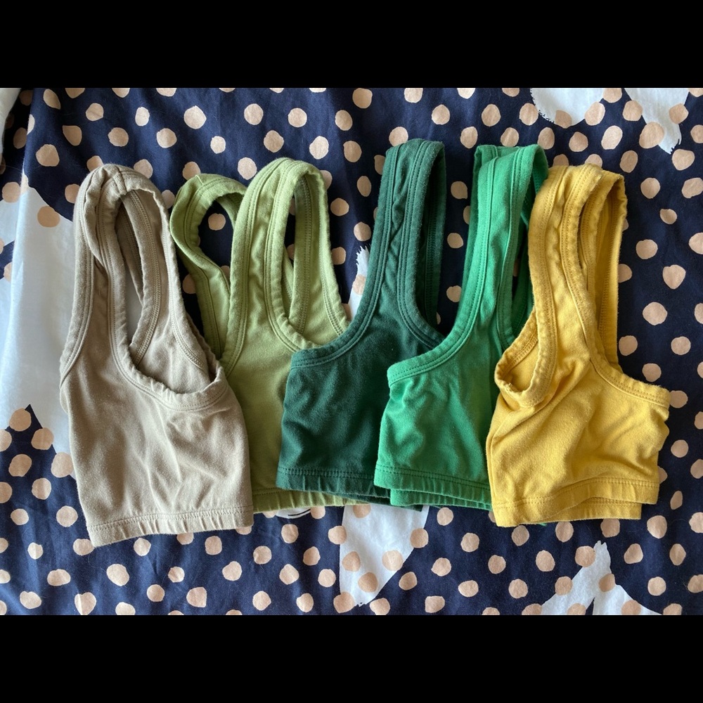 Lot of 10 Arq Wide Strap Bras. Size XS. GUC.